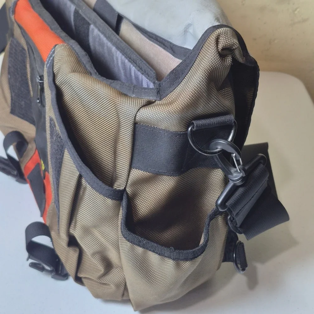 Timbuk2 Classic Messenger Bag Brown Orange Laptop Crossbody Shoulder Strap
